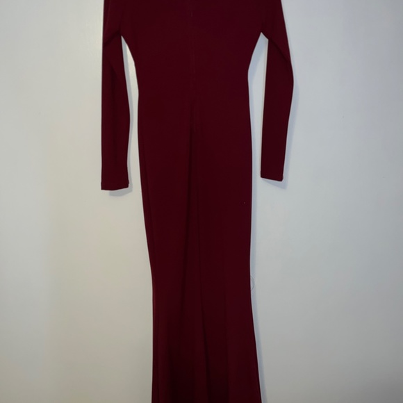 Windsor maroon formal evening gown, size small - Picture 3 of 3